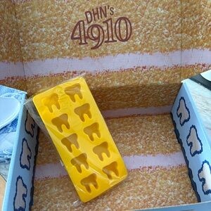 Dental tooth silicone mold